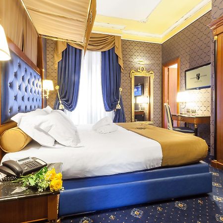 Hotel Manfredi Suite In Рим Екстериор снимка