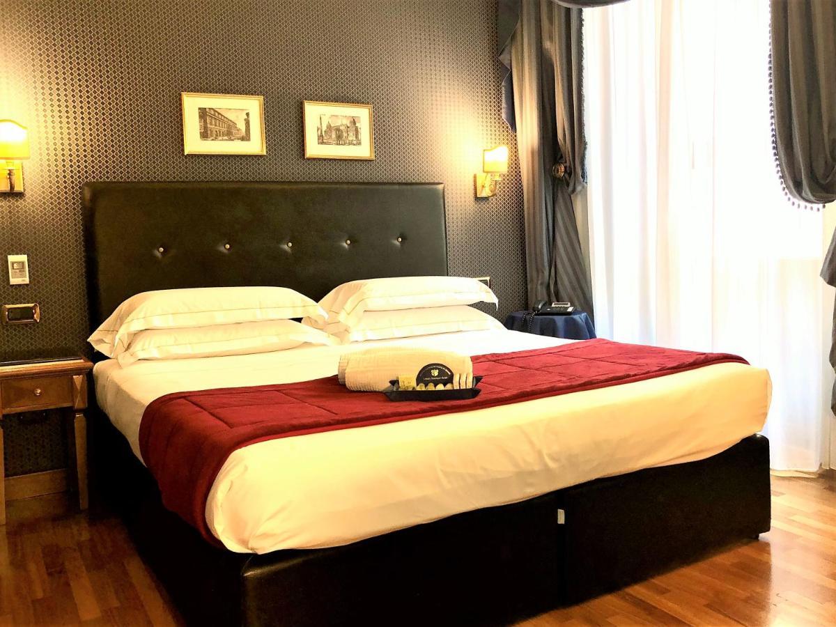 Hotel Manfredi Suite In Рим Екстериор снимка