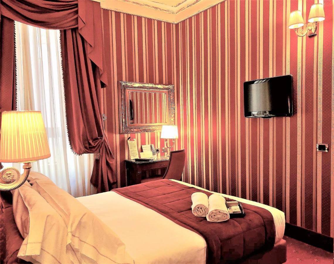 Hotel Manfredi Suite In Рим Екстериор снимка
