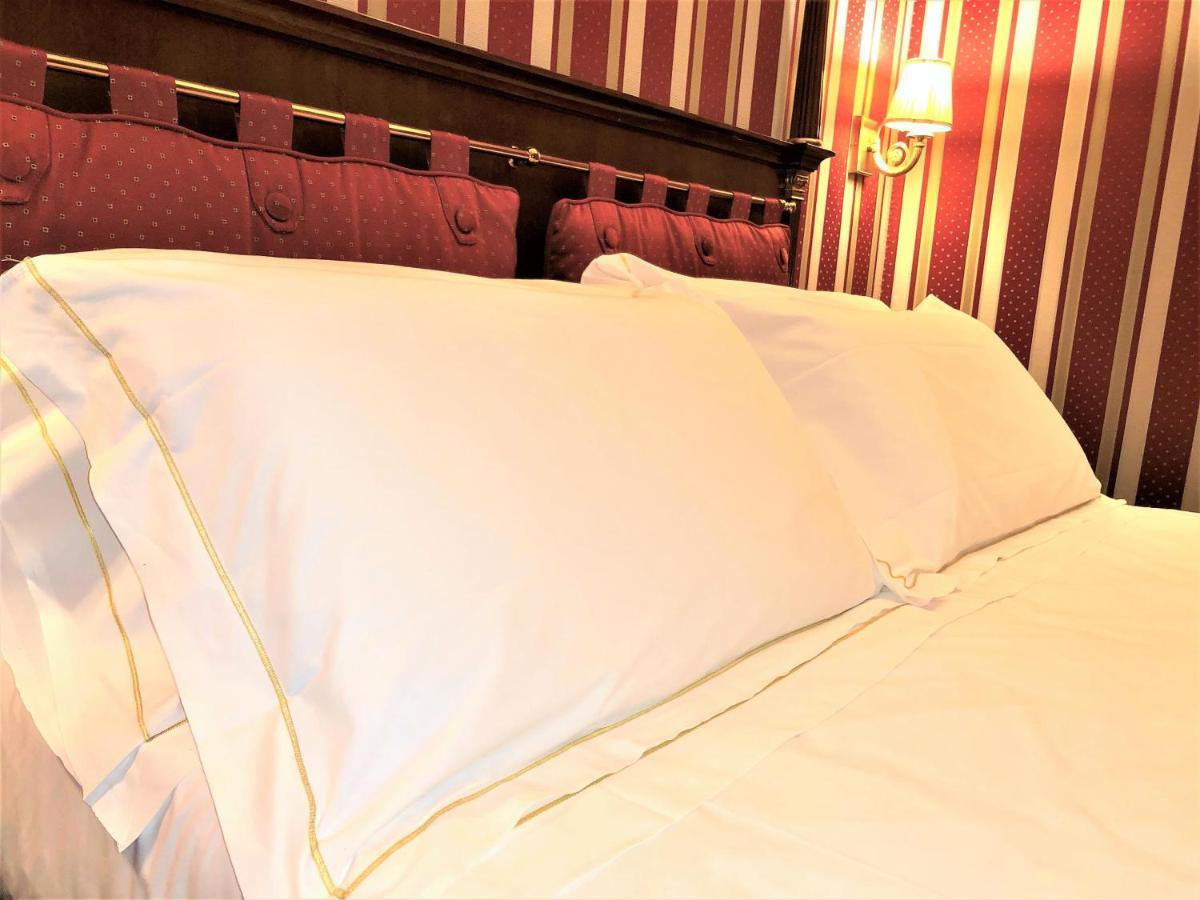 Hotel Manfredi Suite In Рим Екстериор снимка
