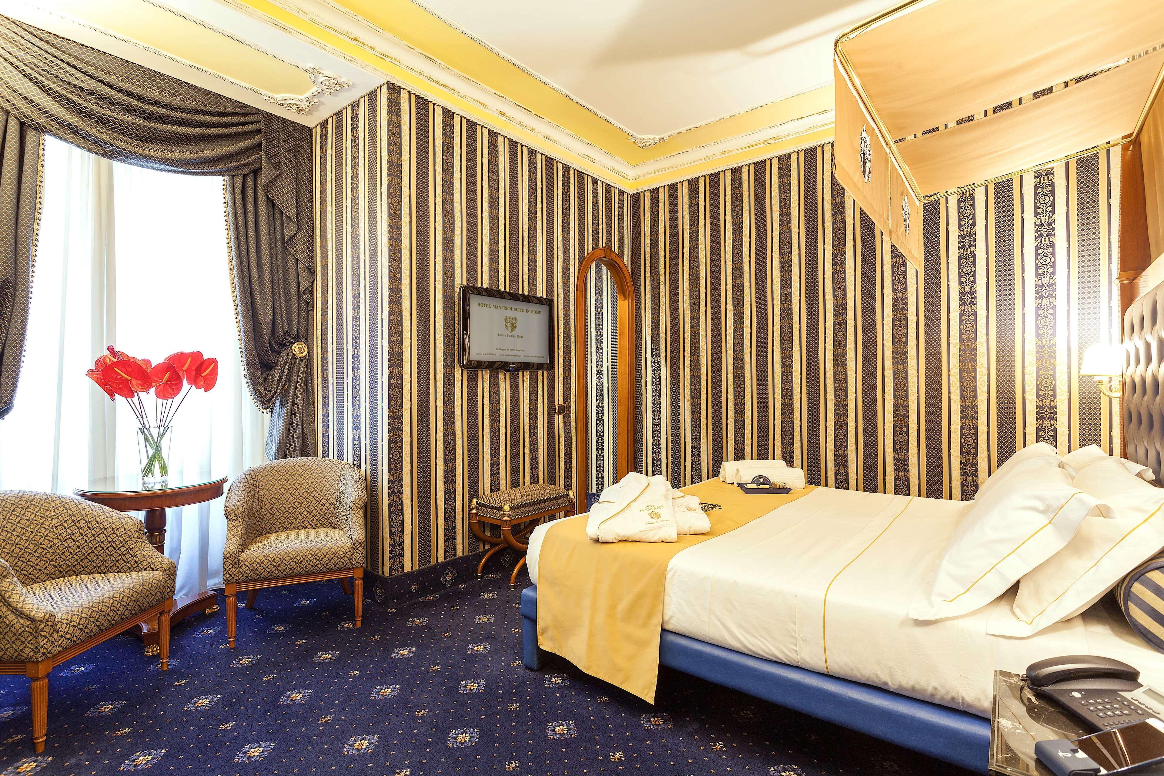 Hotel Manfredi Suite In Рим Екстериор снимка