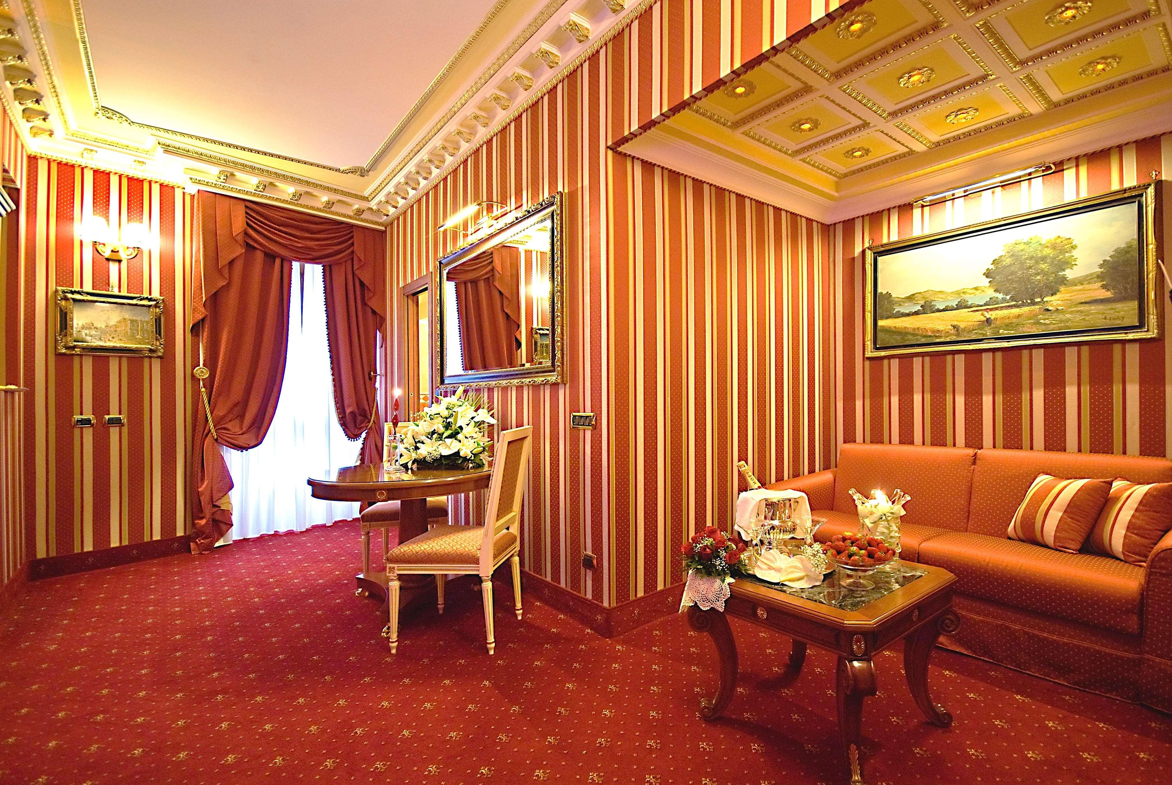 Hotel Manfredi Suite In Рим Екстериор снимка